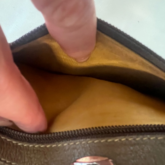 Gucci Beige and Brown Monogram shoulder/crossbody - Picture 3 of 15